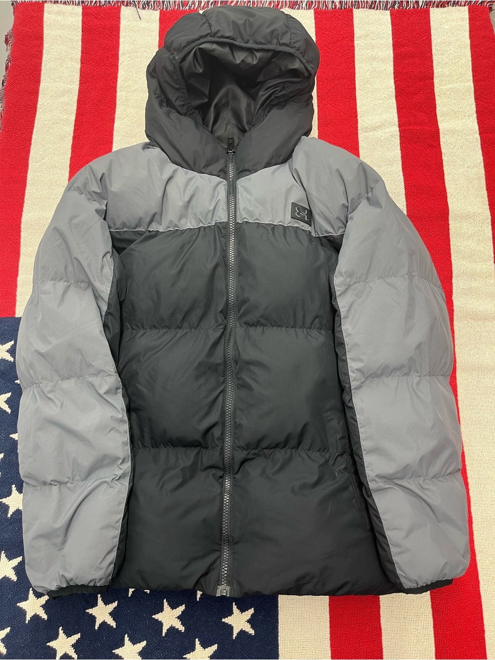 Under Armour Youth Two-Tone Gray & Black Hooded Puffer Jacket Size Large 14/16